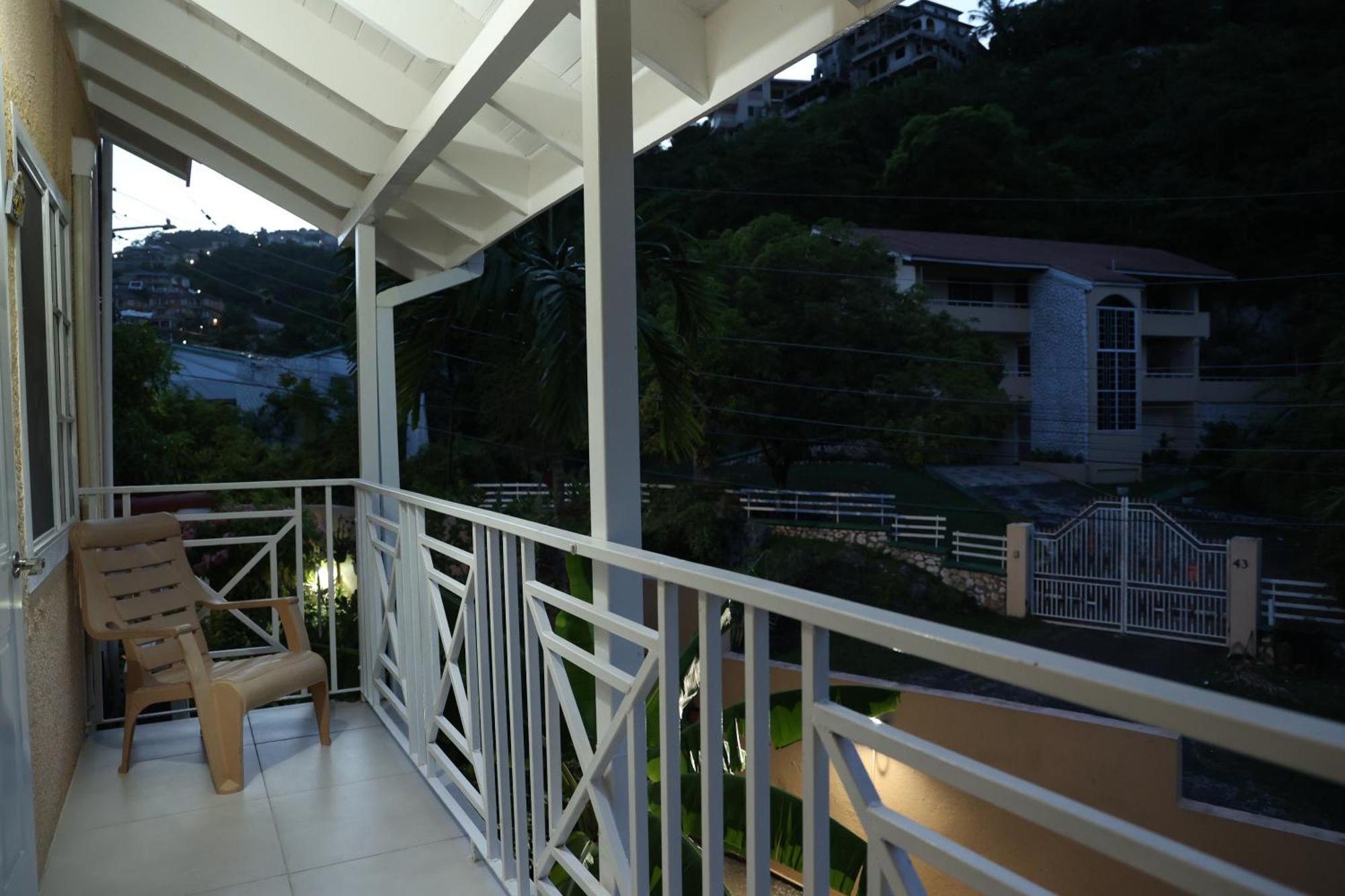 Spacious Luxury 3 Bed Rooms In Kingston Exterior foto