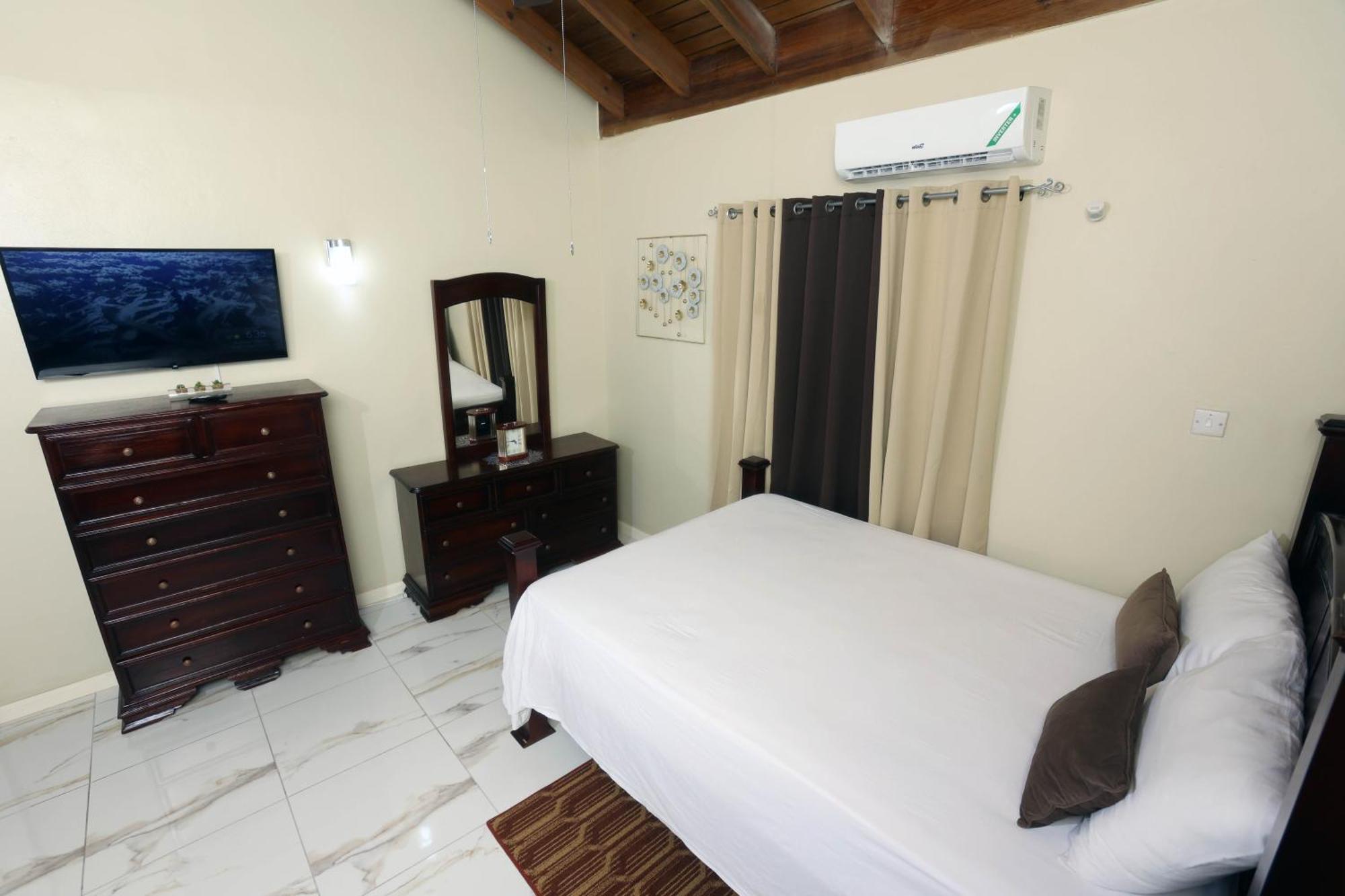 Spacious Luxury 3 Bed Rooms In Kingston Exterior foto