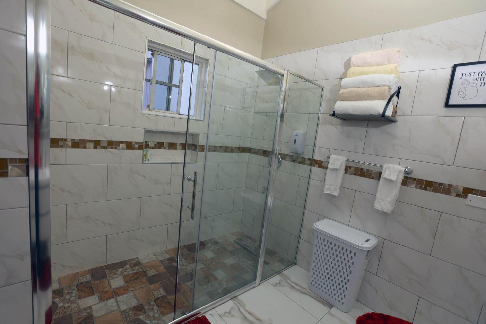 Spacious Luxury 3 Bed Rooms In Kingston Exterior foto