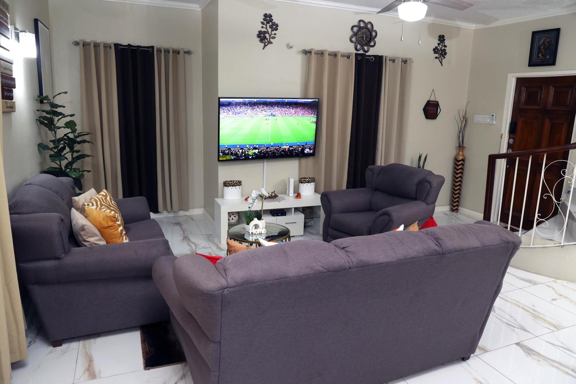 Spacious Luxury 3 Bed Rooms In Kingston Exterior foto
